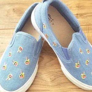 Gap kids slip on shoes